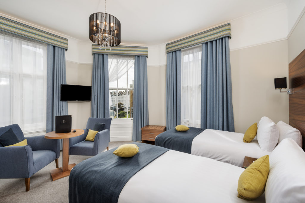 hotel rooms plymouth